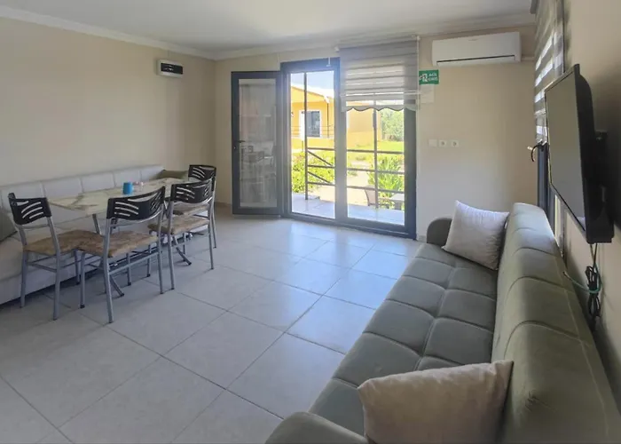 Happy Life Aparthotel Ürkmez